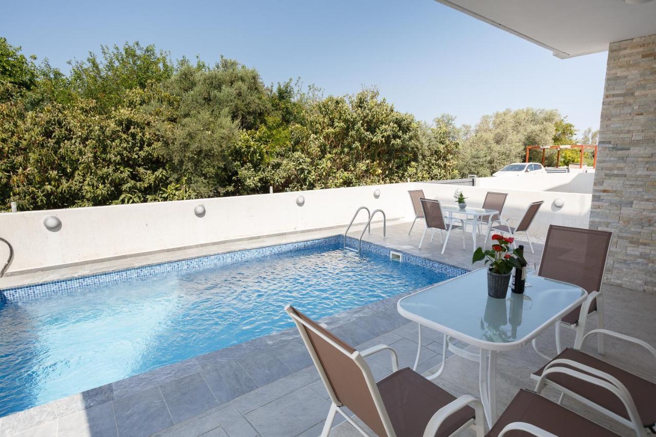 Cosy Paphos Villa - By Imh Travel & Tours Екстер'єр фото