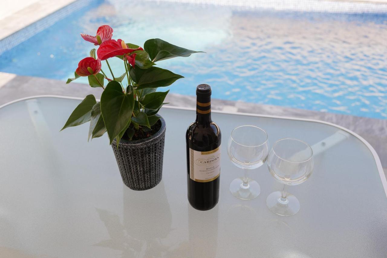 Cosy Paphos Villa - By Imh Travel & Tours Екстер'єр фото