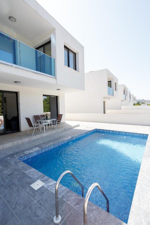 Cosy Paphos Villa - By Imh Travel & Tours Екстер'єр фото